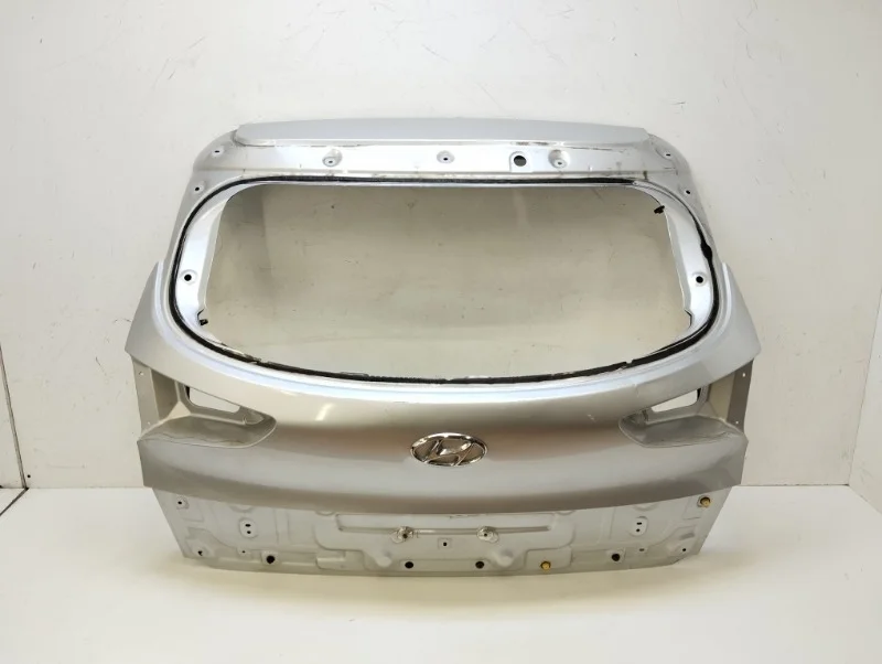 Крышка багажника Hyundai Tucson 2015-2018 3