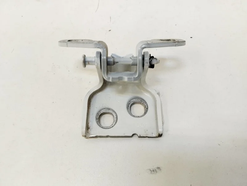 Петля двери Renault Duster 2020-