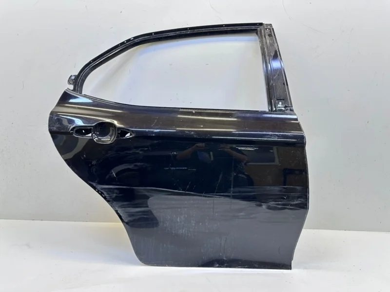 Дверь Toyota Camry 2017-2024 70