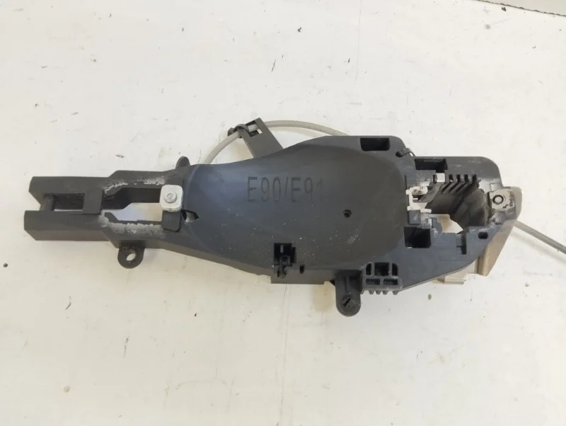 Кронштейн ручки двери BMW 3er 2005-2013 E90