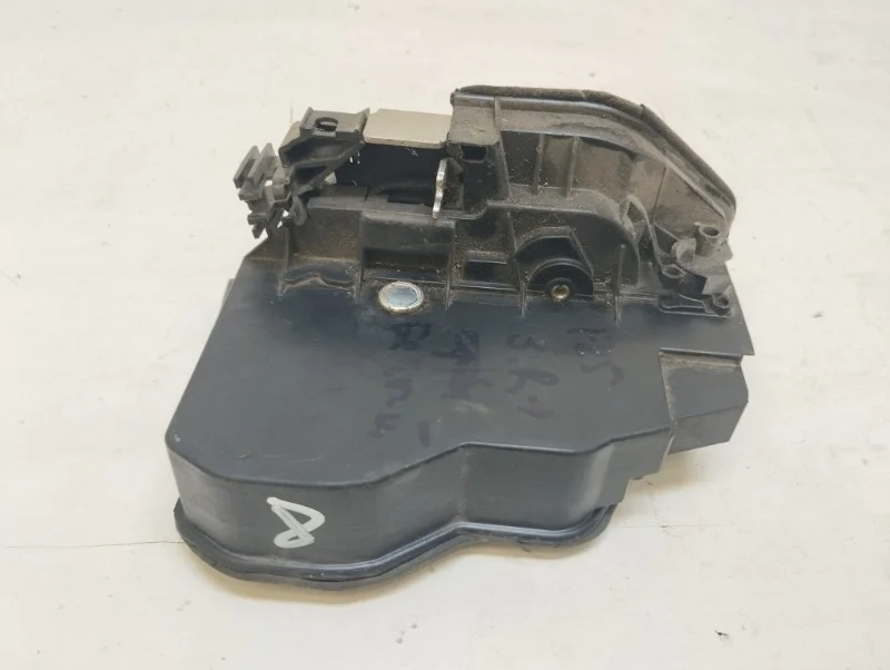 Замок двери BMW X5 2006-2013 E70