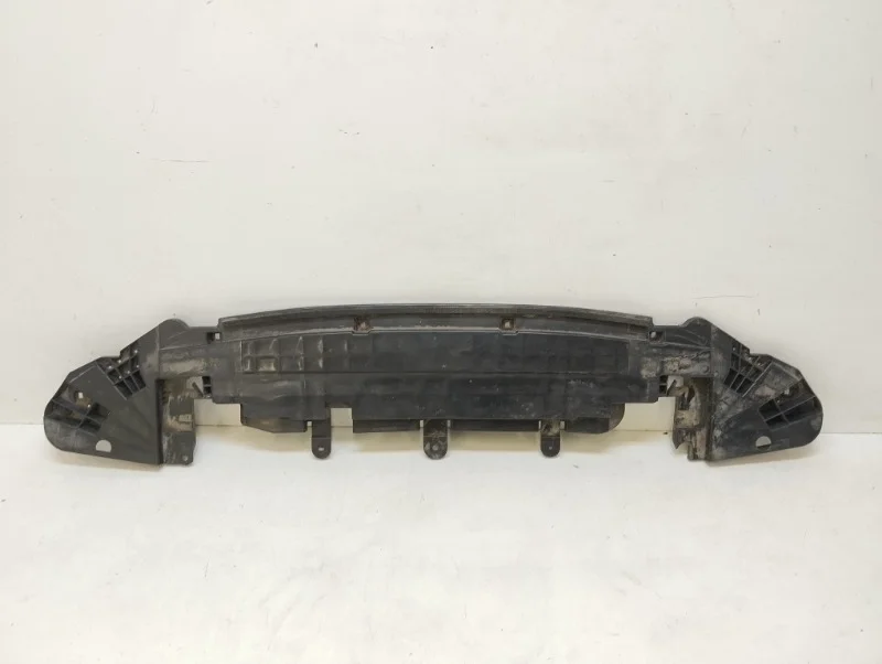 Пыльник бампера Toyota Camry 2017-2024 70