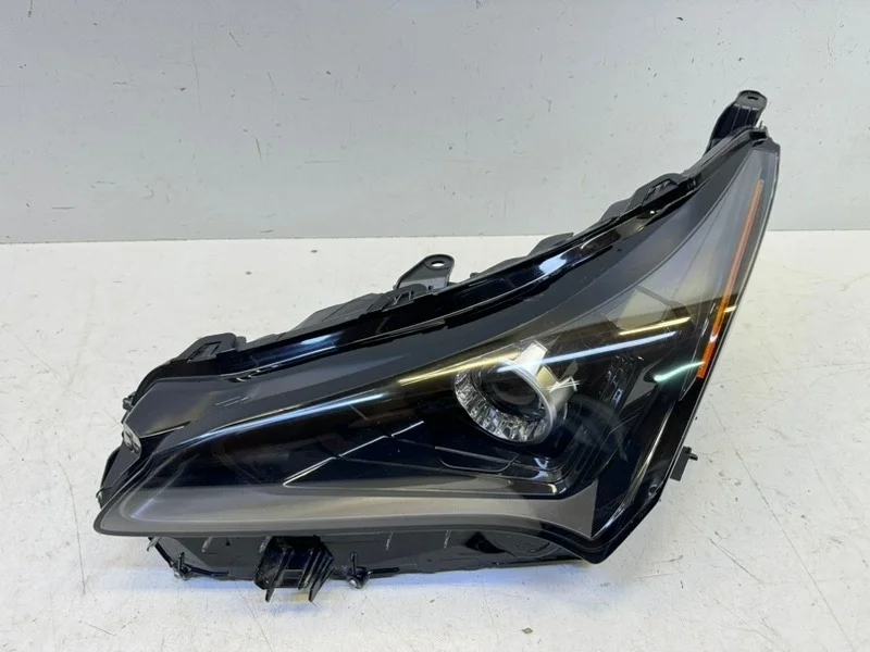 Фара Lexus NX300 2017-2021