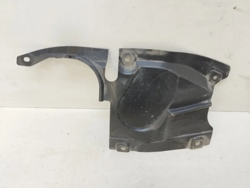 Пыльник двигателя Mazda 6 2007-2012 GH