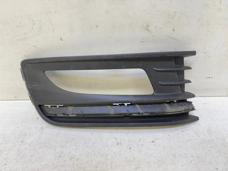 Решетка бампера Volkswagen Polo 2015-2020