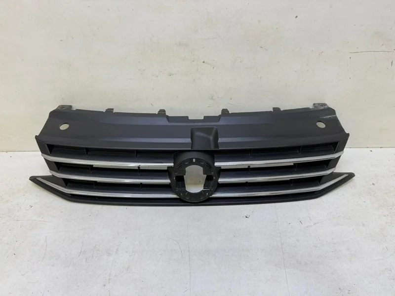 Решетка радиатора Volkswagen Polo 2015-2020