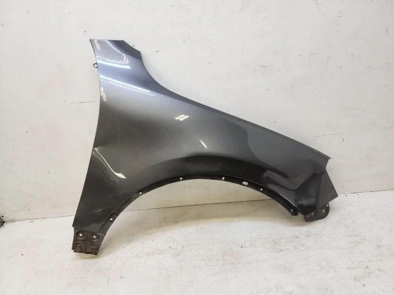 Крыло Volkswagen Touareg 2010-2017