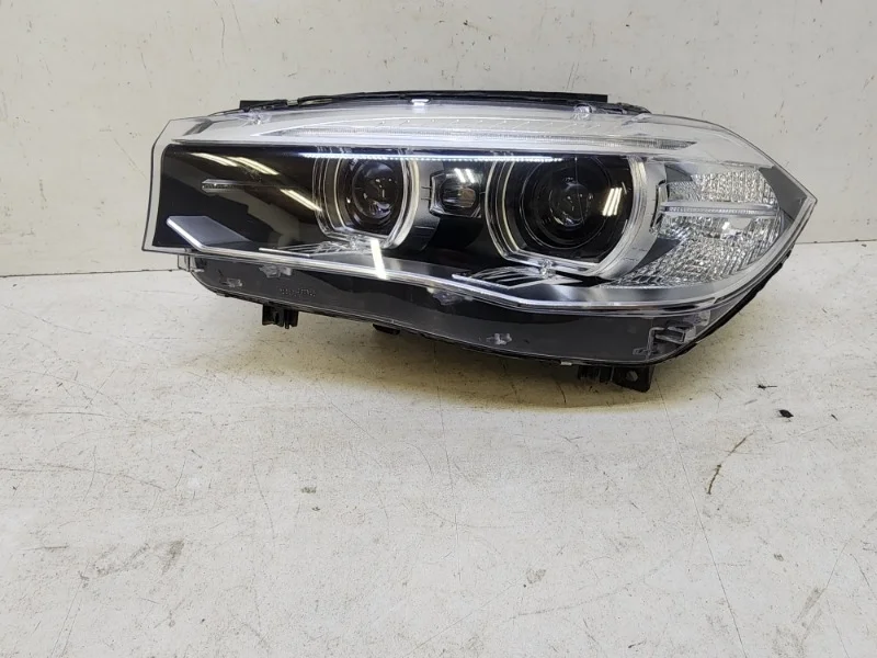 Фара BMW X5 2013- F15