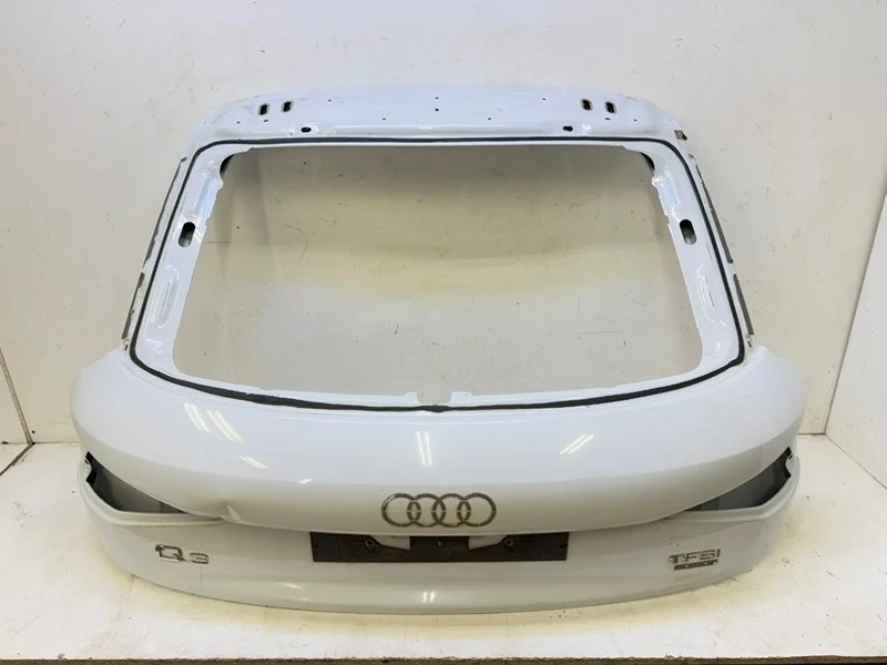 Крышка багажника AUDI Q3 2011-2017 8U