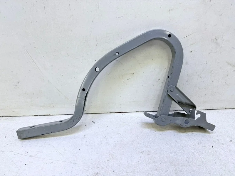 Петля багажника Hyundai Solaris 2011-