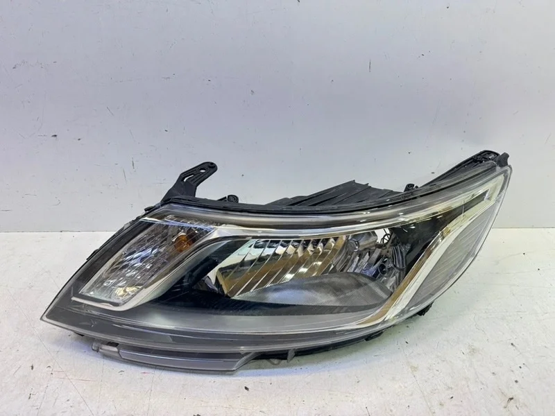 Фара Kia Rio 2011-2015 3