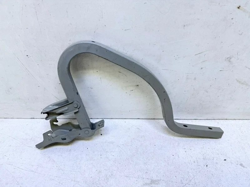 Петля багажника Hyundai Solaris 2017-