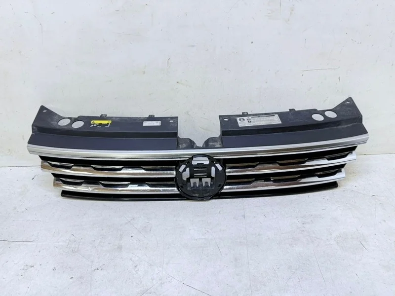 Решетка радиатора Volkswagen Tiguan 2016-