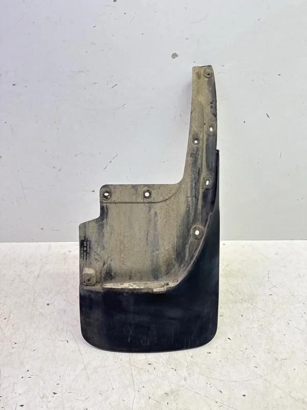 Брызговик Toyota Land Cruiser 2007-2015