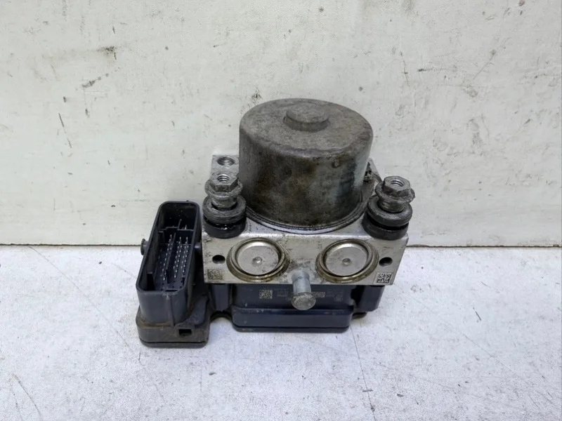 Блок abs Renault Logan 2012-2018