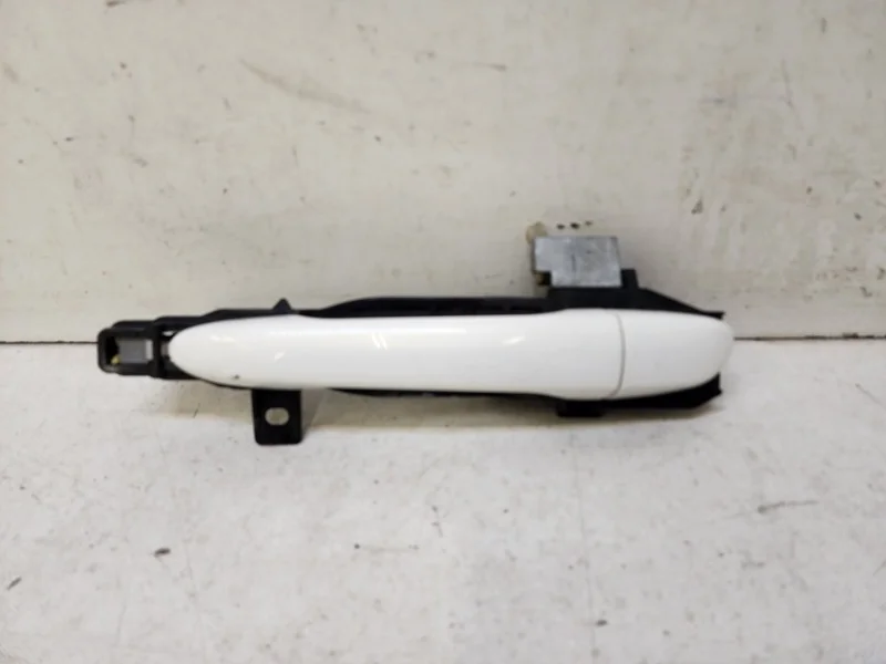 Ручка двери Mazda 3 2007-2013 BL