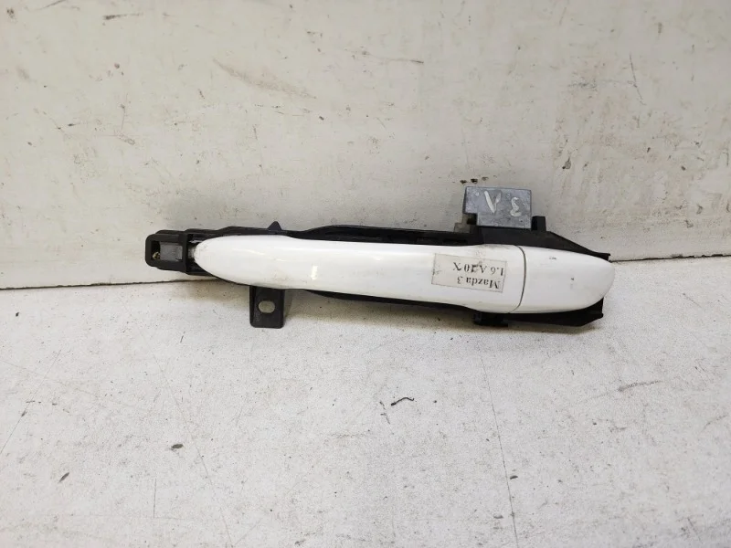 Ручка двери Mazda 3 2007-2013 BL