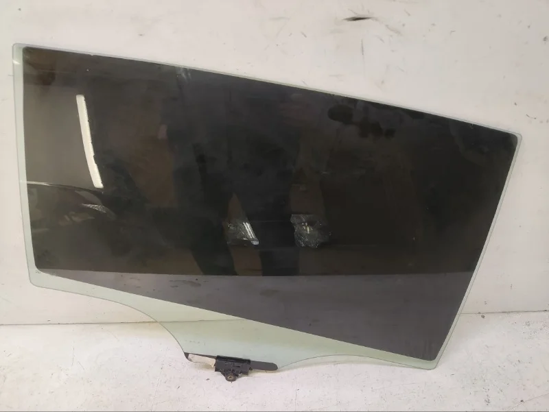 Стекло Kia Sportage 2015-2018 4