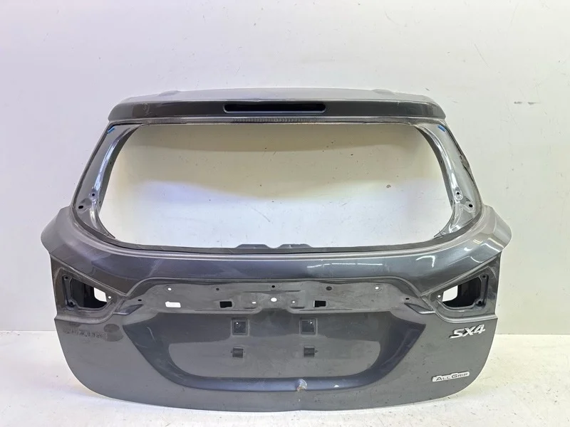 Крышка багажника Suzuki SX4 2016-