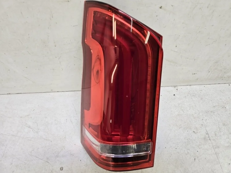 Фонарь Mercedes-Benz V-Class 2014- W447