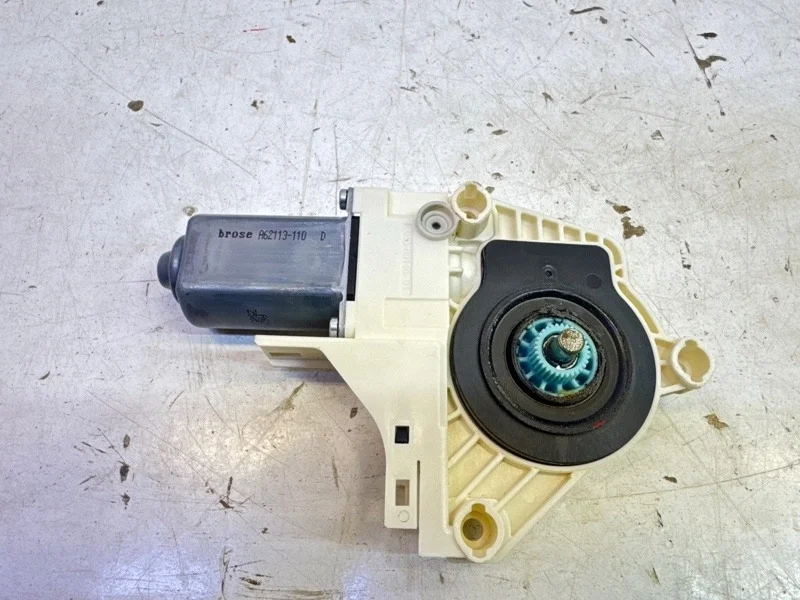 Мотор стеклоподъемника AUDI A1 2010-2019 8X