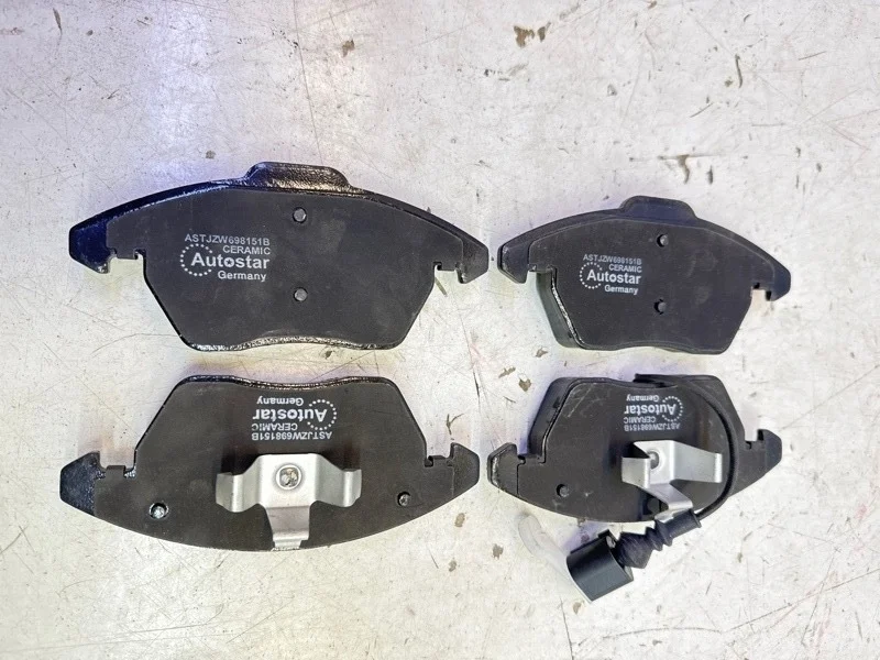 Колодки тормозные AUDI A1 2010-2015 8X