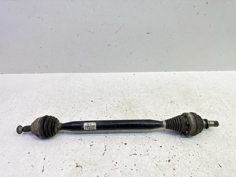 Привод колеса AUDI A1 2010-2015 8X