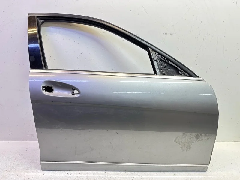 Дверь Mercedes-Benz -Class 2008-2014 W204