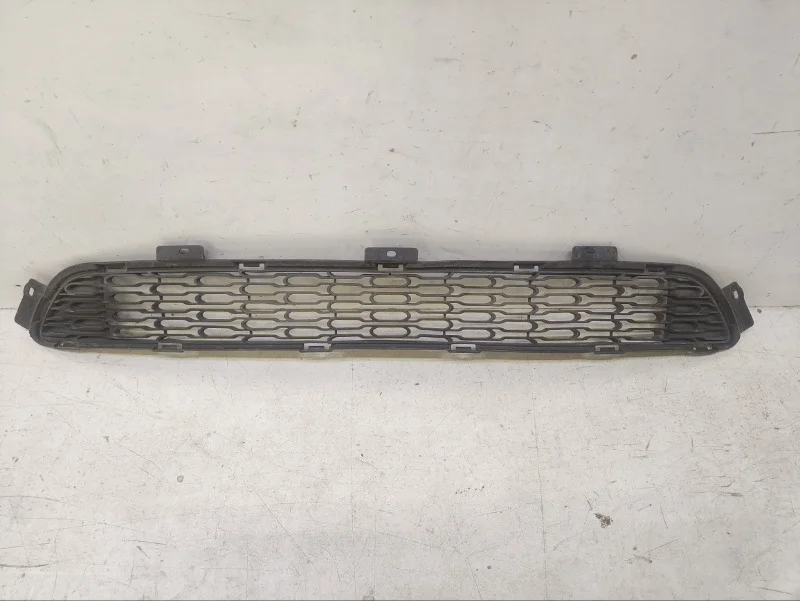 Решетка бампера Kia Sorento 2012--2018