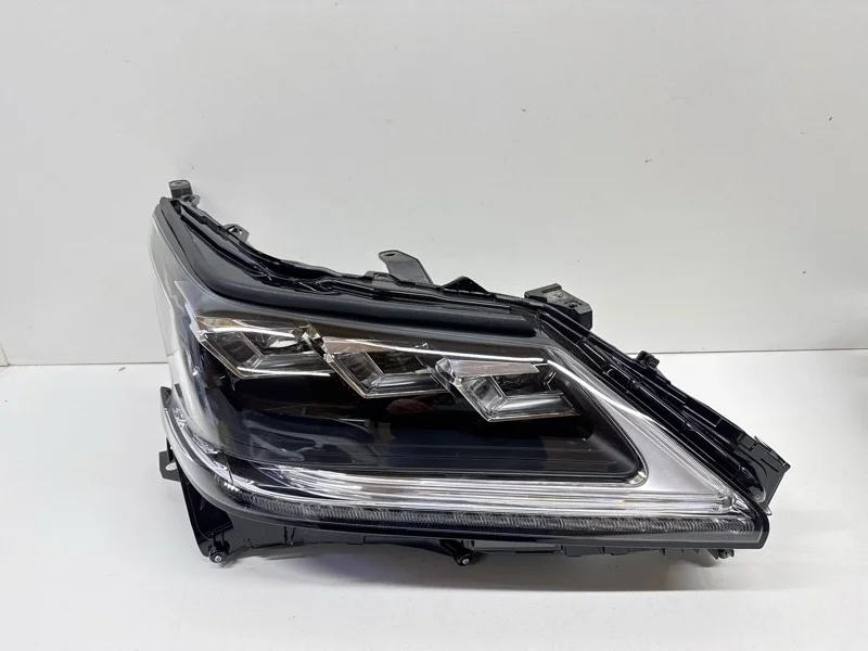 Фара Lexus LX570 2015-2023