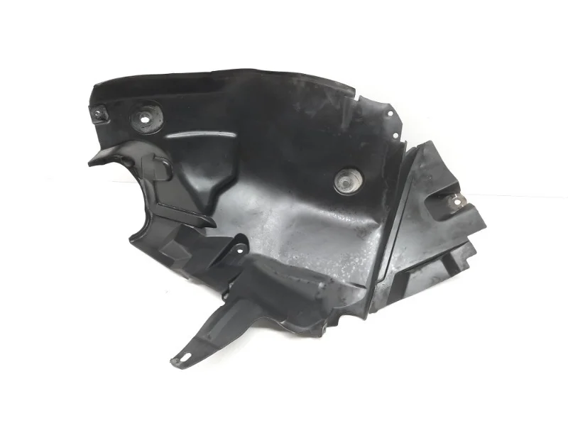 Подкрылок Mercedes-Benz -Class 2011-2014 W204