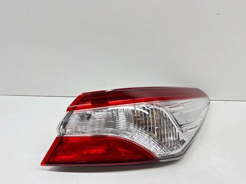 Фонарь TOYOTA Camry 2017-2024 XV70