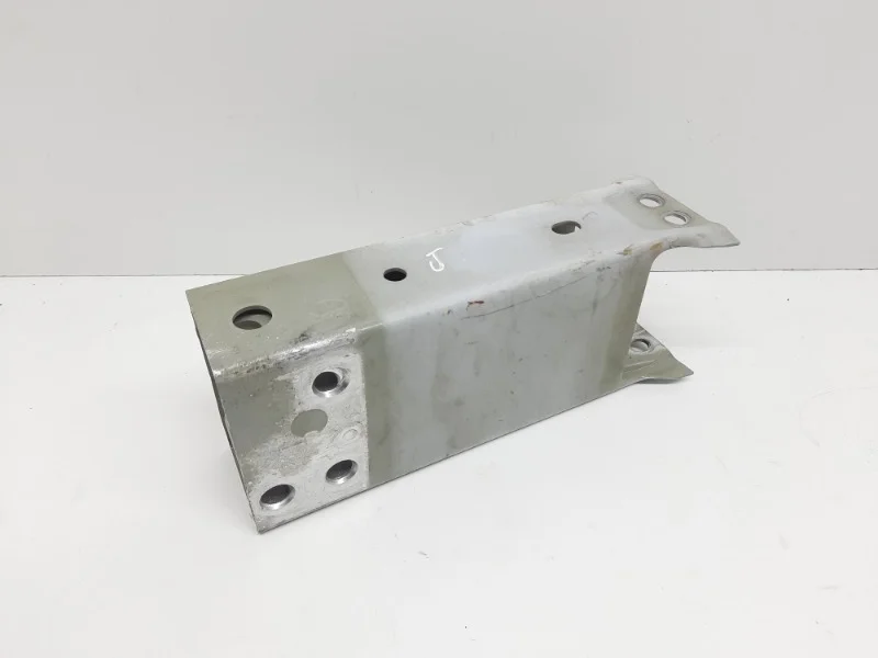 Кронштейн усилителя Jaguar F-Pace 2015-2020 X761