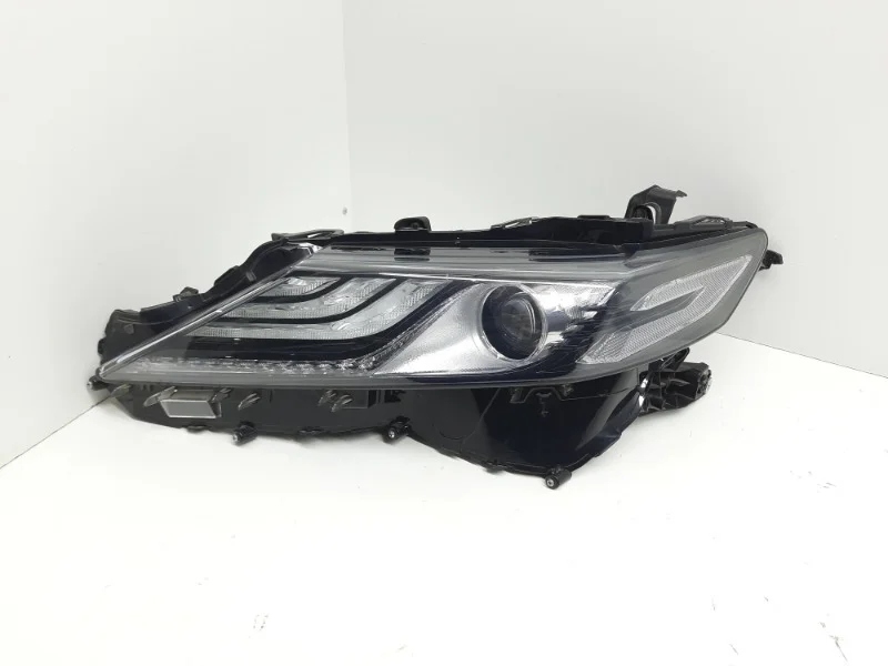 Фара Toyota Camry 2022-2024 V70