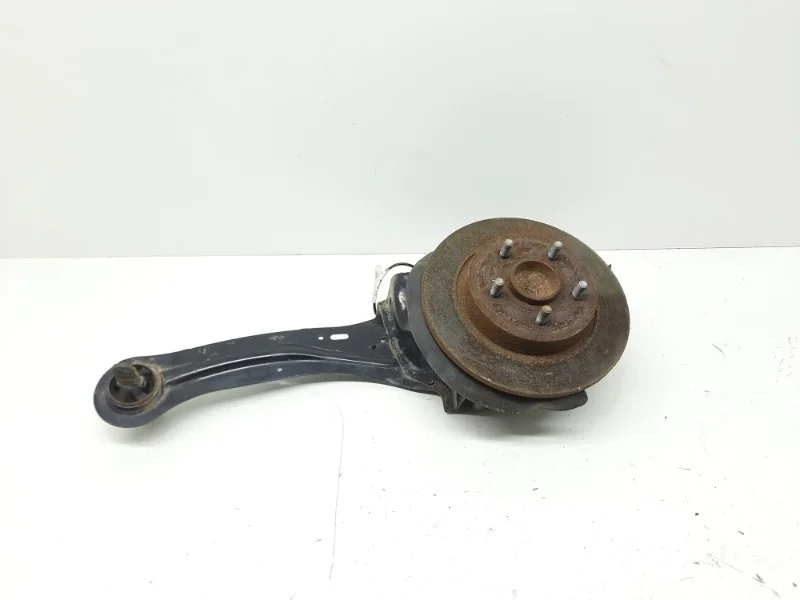 Кулак поворотный Ford Focus 2011-2015 3