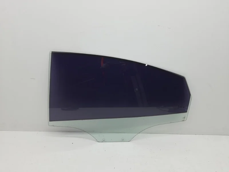 Стекло двери Hyundai Solaris 2010-2016