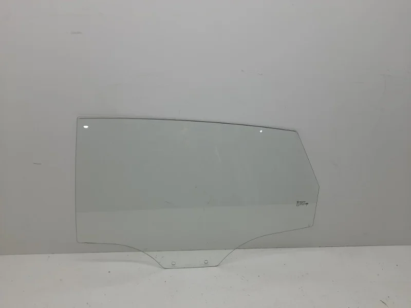 Стекло двери Hyundai Solaris 2010-2016