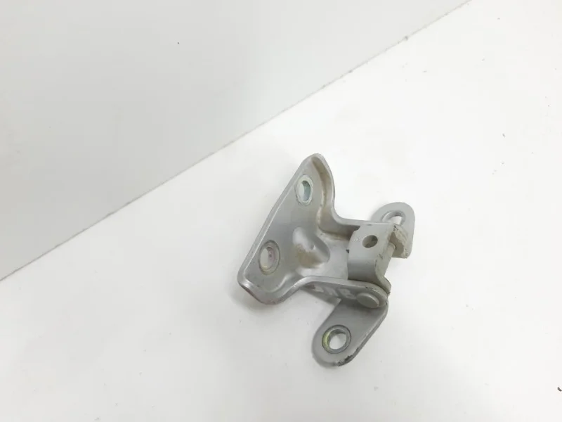 Петля двери Hyundai Solaris 2017-2024