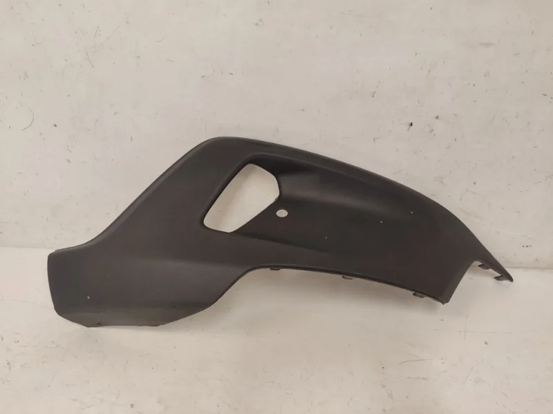 Накладка бампера Volvo V40 2012-2019