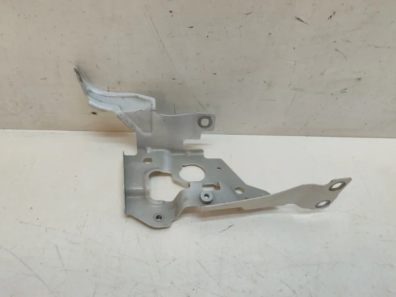 Кронштейн крыла Bmw 3er 2018- G20