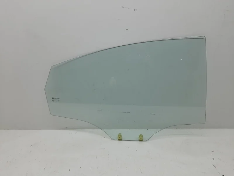 Стекло двери Hyundai Solaris 2010-2016