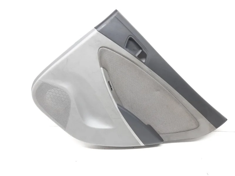 Обшивка двери Hyundai Solaris 2010-2016