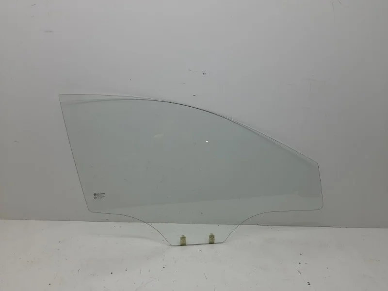 Стекло двери Hyundai Solaris 2010-2016