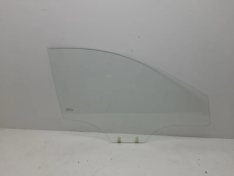 Стекло двери Hyundai Solaris 2010-2016