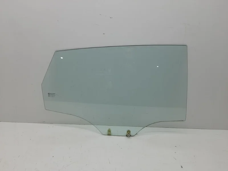 Стекло двери Hyundai Solaris 2010-2016