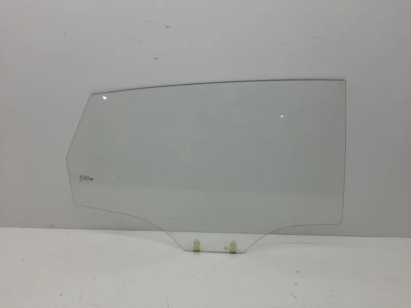 Стекло двери Hyundai Solaris 2010-2016