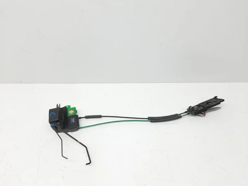 Замок двери Hyundai Solaris 2010-2016