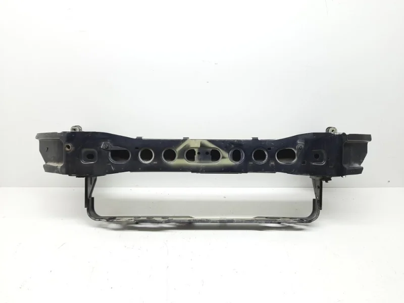 Усилитель бампера Ford Focus 2011-2019 3