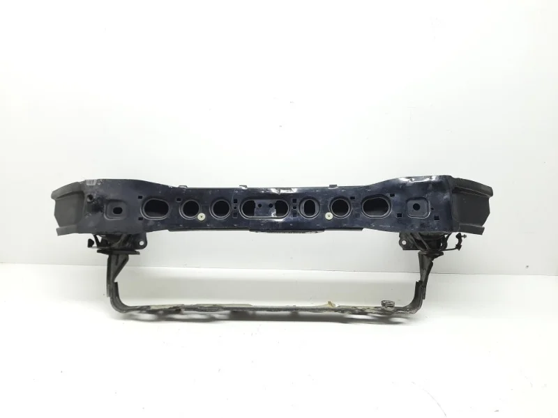 Усилитель бампера Ford Focus 2011-2019 3