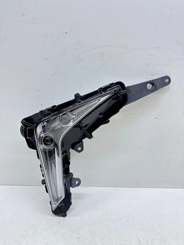 Фара противотуманная Lexus LX570 2015-2022 3